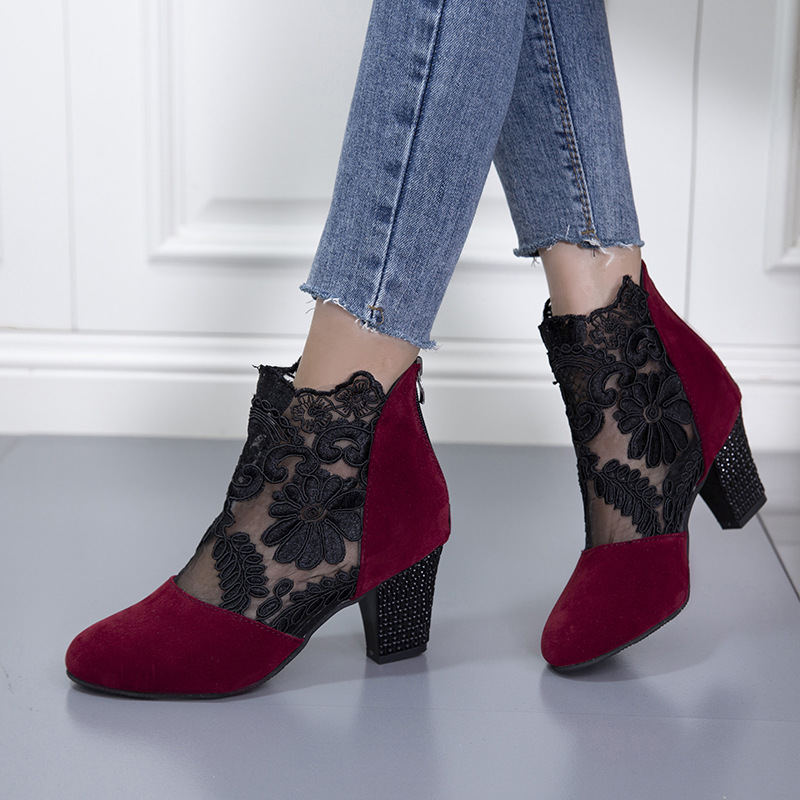 Damen High Heels mit eleganter Spitze für den Sommer