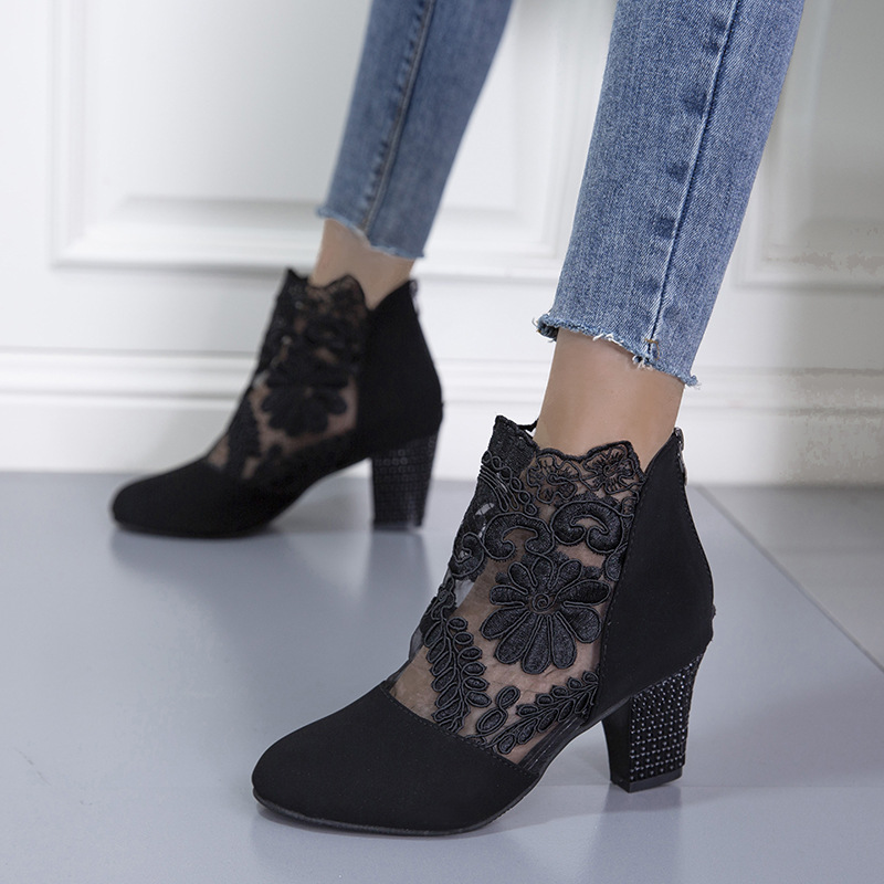 Damen High Heels mit eleganter Spitze für den Sommer